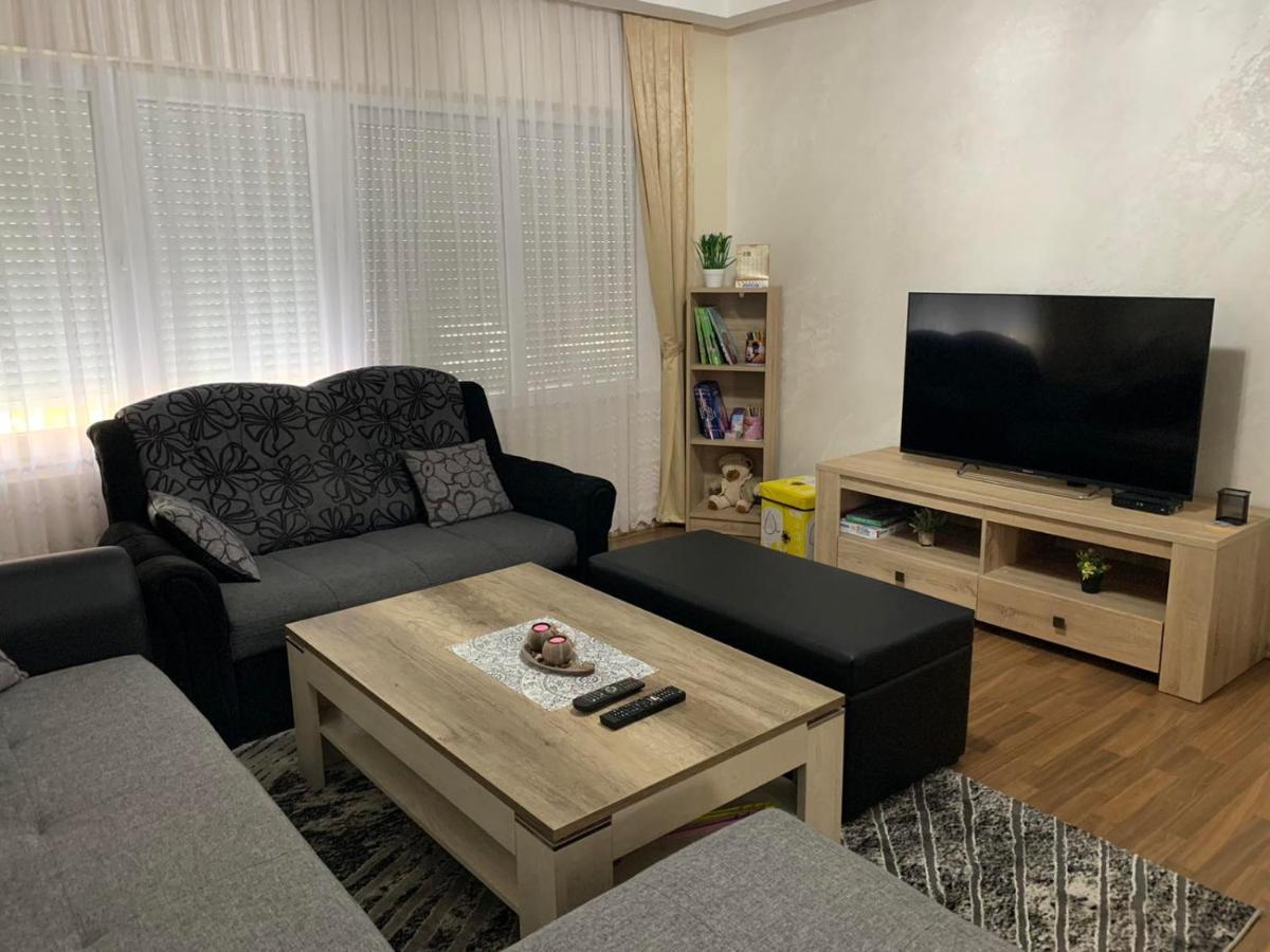 Anja Apartman Bosanski Samac Luaran gambar